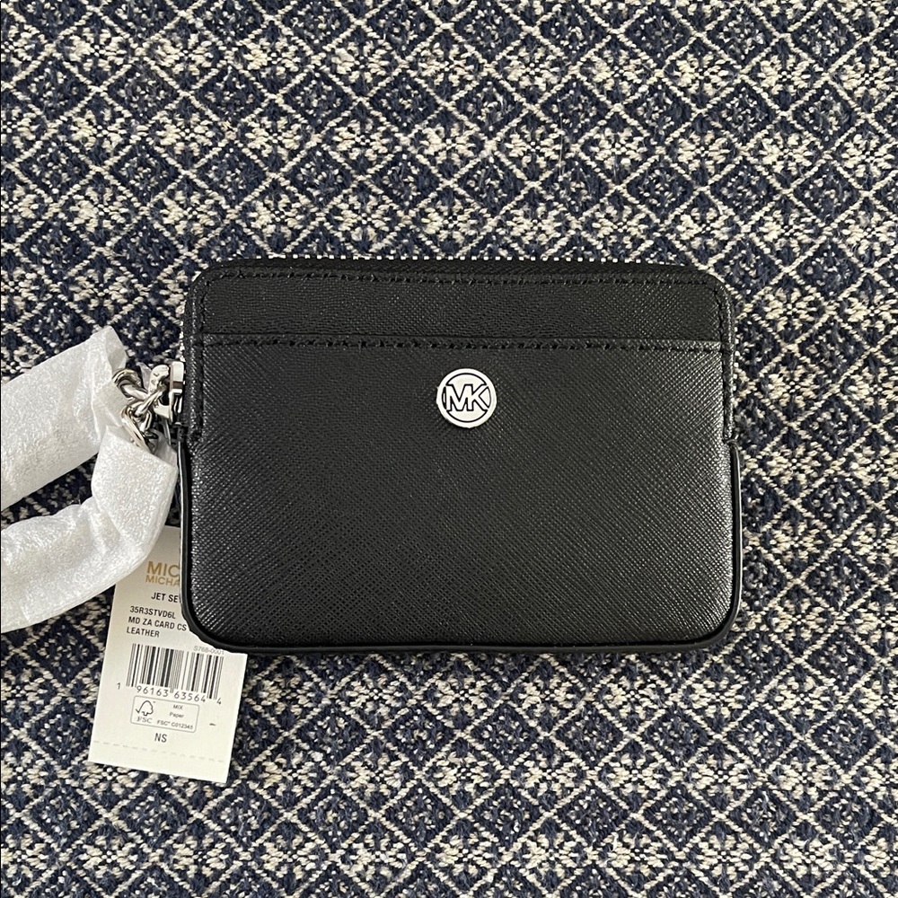 NWT Michael Kors Jet Set Card Case on a chain - Black